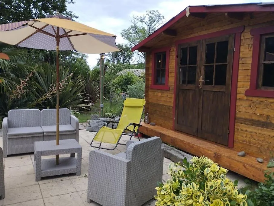 Chalet Dans Notre Jardin Parigne