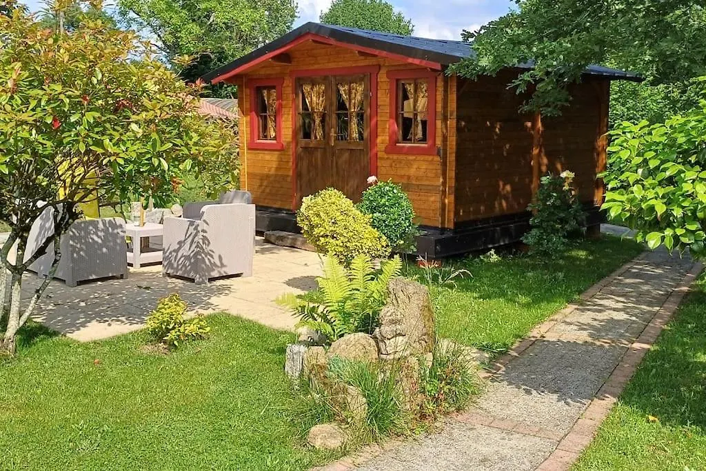 Chalet Dans Notre Jardin Parigne